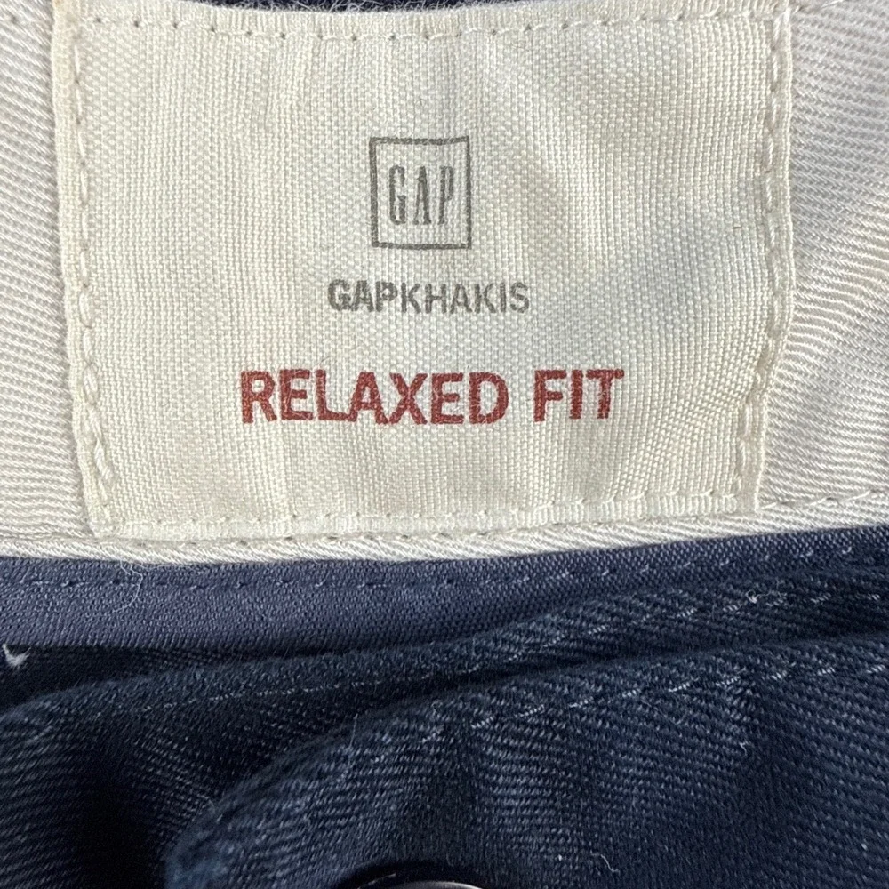 Gap Khakis Mens 32 Navy Blue Pleated Relaxed Fit Chino Shorts